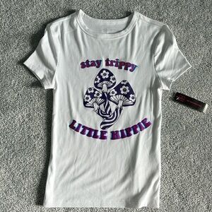 5/$25- Custom hippie mushroom tshirt